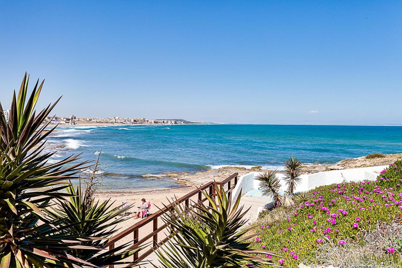 Апартаменты Miramar Magic Sea & Sunrise View Торевьиа Экстерьер фото